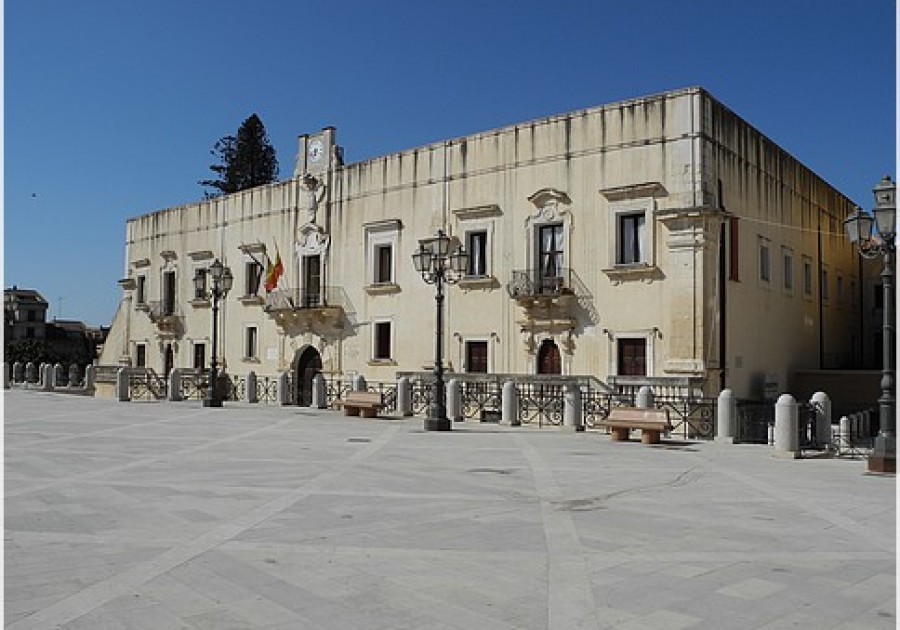 INTERA GIORNATA - Tra letteratura e città d'arte TOUR IN VAN a Santa  Margherita di Belìce, Poggioreale ruderi, Gibellina Cretto di Burri e  Salemi città